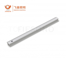 單面免拉手手掃層闆燈